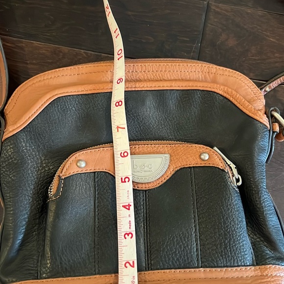 Born BOC pebbled leather two tone crossbody - Picture 15 of 16